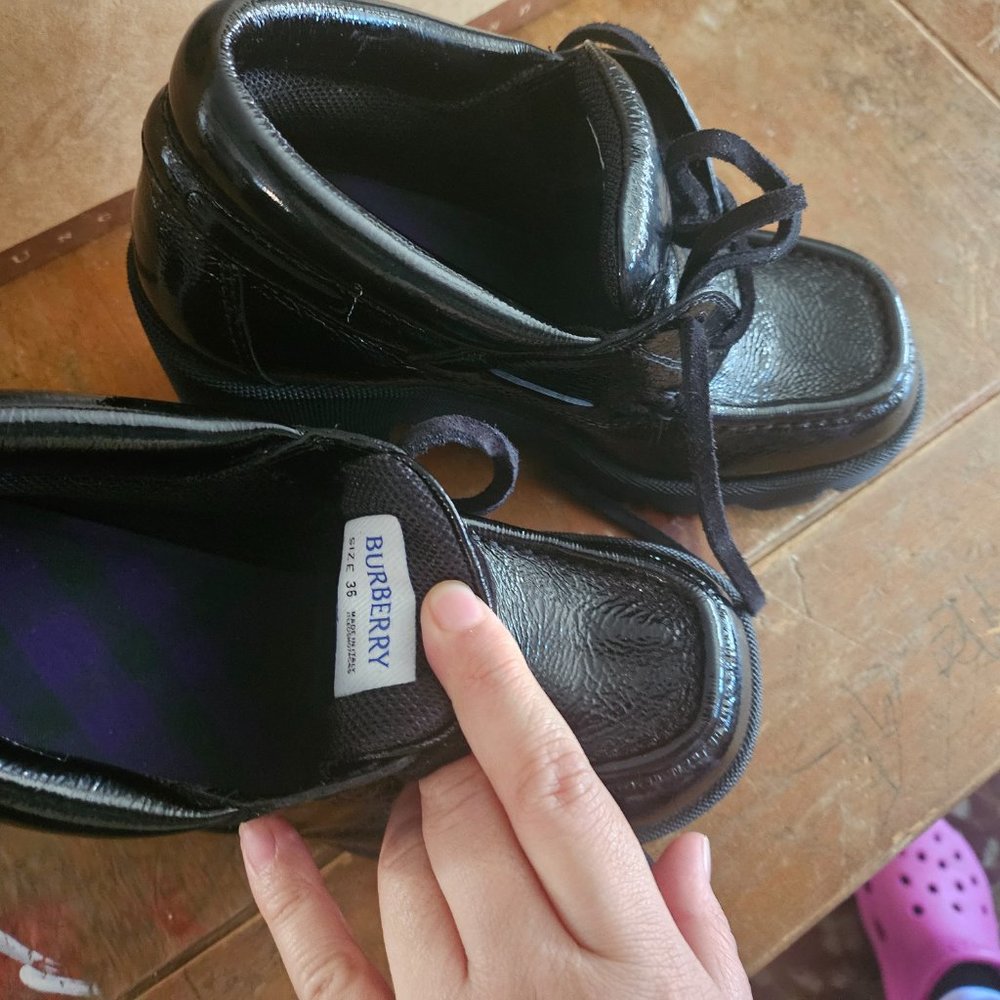 Shoes - Picture 6 of 6